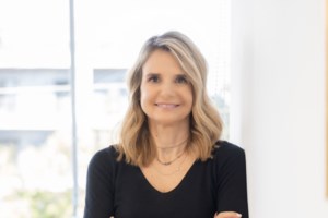 Απειλές από οπαδούς του Κασιδιάρη δέχεται η Μιλένα Αποστολάκη - Επειδή ζήτησε να ελεγχθεί τι γίνεται στις φυλακές Δομοκού