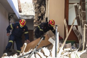 Σεισμοί Ελασσόνα: Τσελέντης και Παπαζάχος εξηγούν τι συμβαίνει - Επιστημονική φαντασία πως επίκειται τεράστιος σεισμός - εικόνα 3