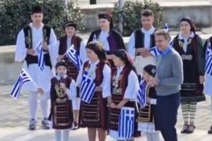 Ανάρτηση Μητσοτάκη για την επίσκεψη στη Χειμάρρα: Ευχαριστώ που κρατήσατε σε πολύ δύσκολα χρόνια άσβεστη τη φλόγα του Ελληνισμού - εικόνα 6