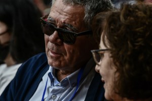 Πειθαρχική δίωξη και έρευνα σε βάρος του Κ. Πλεύρη για τον ναζιστικό χαιρετισμό στη δίκη της Χρυσής Αυγής - Το ψήφισμα του ΔΣΑ