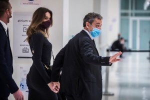 Ο Νικολά Σαρκοζί παίρνει σαφή θέση- Θα ψηφίσει τον Εμμανουέλ Μακρόν χωρίς κανέναν δισταγμό