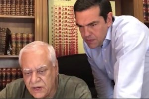 Ο Κασσελάκης προτείνει να μπουν τα αλβανικά ως γλώσσα επιλογής στα σχολεία και τα ελληνικά στην Αλβανία