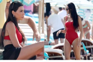 Σίσσυ Φειδά: Εντυπωσιακή με μάξι μακρυμάνικο boho φόρεμα και χρυσά αξεσουάρ - εικόνα 9