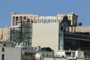 Ο τουρισμός πάει για νέο ρεκόρ το 2025 - Οι ξενοδόχοι διαμαρτύρονται για τη βραχυχρόνια μίσθωση, τους ξεπέρασε σε κλίνες