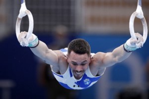 Επέστρεψε στην Αθήνα ο "χρυσός" Πετρούνιας - Πρώτος στο Παγκόσμιο Κύπελλο του Κότμπους [βίντεο]