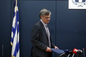 Γιορτάστηκε η Ανάσταση σε όλες τις εκκλησίες -  Δόθηκε "η ευκαιρία στους πιστούς να αναβιώσουν την πασχάλια χαρά" - εικόνα 2
