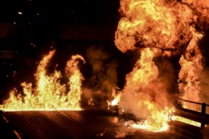Συγκλονίζει το μήνυμα της αδερφής του 7χρονου που σκοτώθηκε από φωτοβολίδα στην Ανάσταση- "Το δικό μου κορμί το πόνεσα" - εικόνα 4