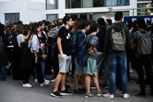 Κορονοϊός: Πρώτη μέρα του lockdown το Σάββατο, με περισσότερες από χίλιες παραβάσεις