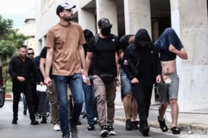 Αποκάλυψη κροατικού περιοδικού: Οι δύο "εγκέφαλοι" που οργάνωσαν την έφοδο των χούλιγκαν στην Ελλάδα- Τους έφεραν και έφυγαν - εικόνα 3