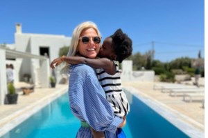 Χριστίνα Κοντοβά: Μίνι απόδραση με την κόρη της στις Πρέσπες [εικόνες] - εικόνα 6