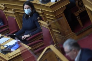 Πανελλήνιες- Αλλάζουν όλα για την εισαγωγή στα ΑΕΙ: Τέλος στους εισακτέους με λευκή κόλλα και στους "αιώνιους φοιτητές"