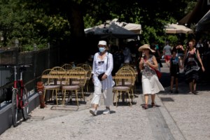 Και δεν εμβολιάζονται και απεργούν: Στάση εργασίας της ΠΟΕΔΗΝ κατά των υποχρεωτικών εμβολιασμών