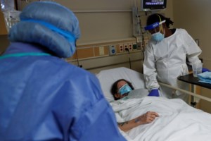 'Ελληνας γιατρός που εμβολιάστηκε στη Σκωτία: "Θεωρώ τον εαυτό μου τυχερό" - εικόνα 3