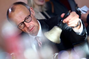 Βολοντίμιρ Ζελένσκι: Κάτω από αυστηρά μέτρα ασφαλείας φθάνει αύριο στην Αθήνα - Το επίκεντρο των συζητήσεων