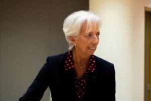 Υποχωρούν τα ευρωπαϊκά επιτόκια: Πώς επηρεάζονται οι δόσεις των δανείων μας - Ποιοι ωφελούνται