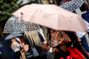 Ισχυρή καταιγίδα στην Πάτρα - Πλημμύρισε το κέντρο της πόλης [εικόνες-βίντεο] - εικόνα 3