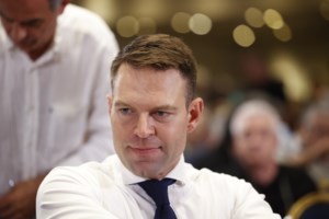 Ο πρώην διευθυντής της Αυγής τα βάζει με τον Κασσελάκη: Δεν ζητήσαμε λεφτόδεντρα - Δεν μας σηκώνετε πλέον το τηλέφωνο