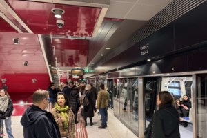 "Πού είναι ο Σταϊκούρας;": Εξηγήσεις ζήτησαν στη Βουλή για το συμβάν στο Μετρό Θεσσαλονίκης- "Τηρήθηκαν τα πρωτόκολλα" είπε ο Βορίδης