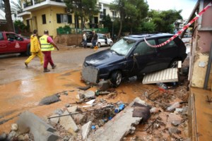 Ισπανία: Ο Πέδρο Σάντσεθ κάλεσε τους κατοίκους να παραμείνουν στα σπίτια τους - Παραμένει ο κίνδυνος για πλημμύρες