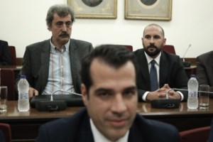 Ο ΣΥΡΙΖΑ καταδικάζει τη στοχοποίηση Πλεύρη: "Απαράδεκτη πράξη"