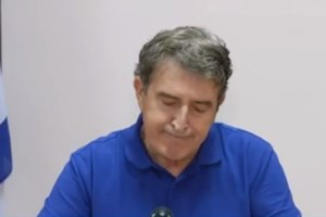 Μένει ή φεύγει ο Χρυσοχοΐδης στον ανασχηματισμό; - Τα υπέρ, τα κατά και το δίλημμα του Κυριάκου Μητσοτάκη