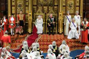 O πρίγκιπας Χάρι απαντά στο παλάτι με Νταϊάνα: Το μεγαλύτερο είδωλο που πέρασε ποτέ από το Μπάκιγχαμ - εικόνα 9