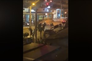 Τα πρώτα έκτροπα: Ανησυχία μετά το υπαίθριο πάρτι 300 ατόμων στην Αγία Παρασκευή - Πόλεμος με την αστυνομία