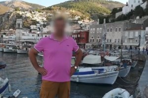 "Ηταν διαχυτικός, μας ζητούσε να τον ακολουθήσουμε στο Facebook": Μαρτυρίες φωτιά από μαθήτριες για τον καθηγητή στην Ηλιούπολη