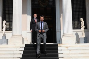 Εξαλλος ο Αντώναρος με στελέχη του ΣΥΡΙΖΑ: Δεν ντρέπονται να αρνούνται να χειροκροτήσουν τον Αλέξη Τσίπρα; - εικόνα 2