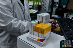 Ο Άδωνις Γεωργιάδης προανήγγειλε νέες συλλήψεις για το κύκλωμα που εξαπατούσε τον ΕΟΠΥΥ