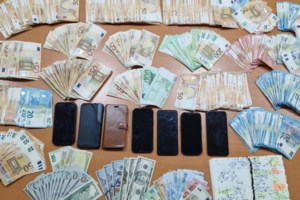 "Πιάνεις το μεγάλο ψάρι": Νέοι διάλογοι του κυκλώματος των εκβιαστών εφοριακών - Το σχέδιο για να μην τους πιάσουν οι Αδιάφθοροι της ΕΛΑΣ