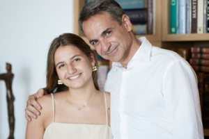 Μήνυμα Μητσοτάκη για την αναδοχή παιδιών - Η καμπάνια για το paidi.gov.gr [βίντεο]