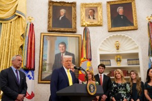 "Πασχαλινή εκεχειρία" ανακοίνωσε ο Πούτιν στην Ουκρανία - "Παίζει με την ανθρώπινη ζωή" απαντά ο Ζελένσκι - εικόνα 2