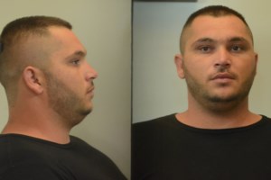 Μεγάλο κύκλωμα κλοπής αυτοκινήτων στην Αττική: Πώς τα "έσπαγαν", τα κόλπα και οι "αχυράνθρωποι" - Πάνω από 2 εκατ. ευρώ τα κέρδη [Εικόνες - Βίντεο] - εικόνα 4