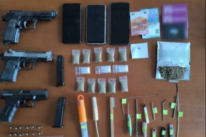 "Μαύρο", "καφέ", "λάικ", "μπουτ", "λικ": Εβαζε σε... κατασαρόλες τα ναρκωτικά διεφθαρμένος σωφρονιστικός