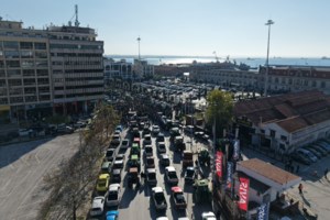 Λαμία: Αυτή είναι η αγρότισσα που καλούσε στο Tik Tok να τσακίσουν στο ξύλο πολιτικούς και δημοσιογράφους - εικόνα 3