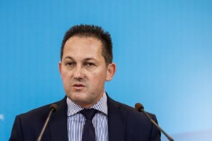 Πέτσας: Δεν θα αφήσουμε fake news και ανεύθυνα μηνύματα να προκαλέσουν σύγχυση στον κόσμο