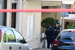 Ηλιούπολη: Σκότωσε τη μητέρα του και αυτοκτόνησε μετά από τρεις ημέρες - "Κλειδί" το τηλεφώνημα της γιαγιάς - εικόνα 2