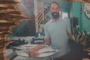 Λουκέτο σε γνωστό μαγαζί μετά από 24 χρόνια: "Νιώθω ντροπή να ζητάω 5 ευρώ για ένα σάντουιτς - Δεν αξίζει να το κρατήσω" - εικόνα 2