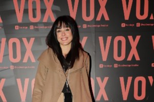 Ελένη Μενεγάκη: Λατρεύει τα ζιβάγκο - Όλες οι εμφανίσεις της με το πιο hot κομμάτι του χειμώνα [εικόνες] - εικόνα 2