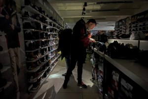 Ζελένσκι: Οι τρομοκράτες Ρώσοι προσπαθούν να χρησιμοποιήσουν το κρύο εναντίον μας