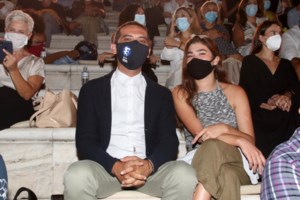 Χρύσα Μιχαλοπούλου για Λεωνίδα Κουτσόπουλο: Ο... έρωτάς μου περνάει από το στομάχι - εικόνα 2