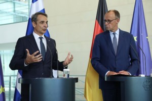 Τα "καρφιά" μεταξύ Μητσοτάκη και Μερτς: Η πώληση Eurofighter στην Τουρκία και οι εισροές μεταναστών από την Ελλάδα - εικόνα 3