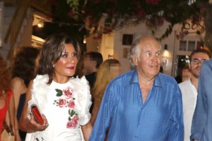 Mε νέο look στο Προεδρικό Μέγαρο η Γιάννα Αγγελοπούλου: Το μπουκλέ κρεμ ταγιέρ και η αλλαγή στα μαλλιά της - εικόνα 8