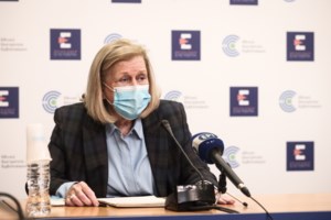 Το plan B των εμβολιασμών: Αστυνομικοί, πυροσβέστες και ένστολοι στη θέση όσων δεν προσέρχονται στα ραντεβού - εικόνα 2