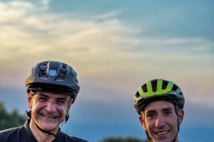 Γυμνή ποδηλατοδρομία για 16η χρονιά στη Θεσσαλονίκη: "Ποδήλατα στην πόλη για να χωράμε όλοι" [Eικόνες-Βίντεο] - εικόνα 2