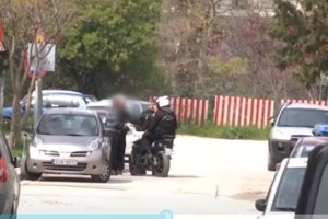 Εκτός ελέγχου η βία ανηλίκων - Σάλος με τους νταήδες στο Αρσάκειο που έδεσαν συμμαθητή τους από το λαιμό με πετονιά