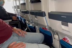 Ολλανδία: "Θρίλερ" με δεκάδες κρούσματα κορονοϊού σε πτήσεις από τη νότια Αφρική - Φόβοι για μετάλλαξη Όμικρον [Βίντεο] - εικόνα 3