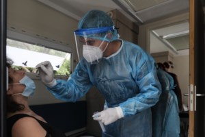 Παυλάκης: "Καλπάζει" η μετάλλαξη Δέλτα - Να θεωρείται καινούριος ιός