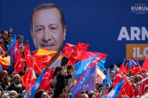 Τουρκία: Αντίστροφη μέτρηση για τα αποτελέσματα - Αγωνία για την Κωνσταντινούπολη - Ερντογάν: "Να προστατεύσουμε τις κάλπες"